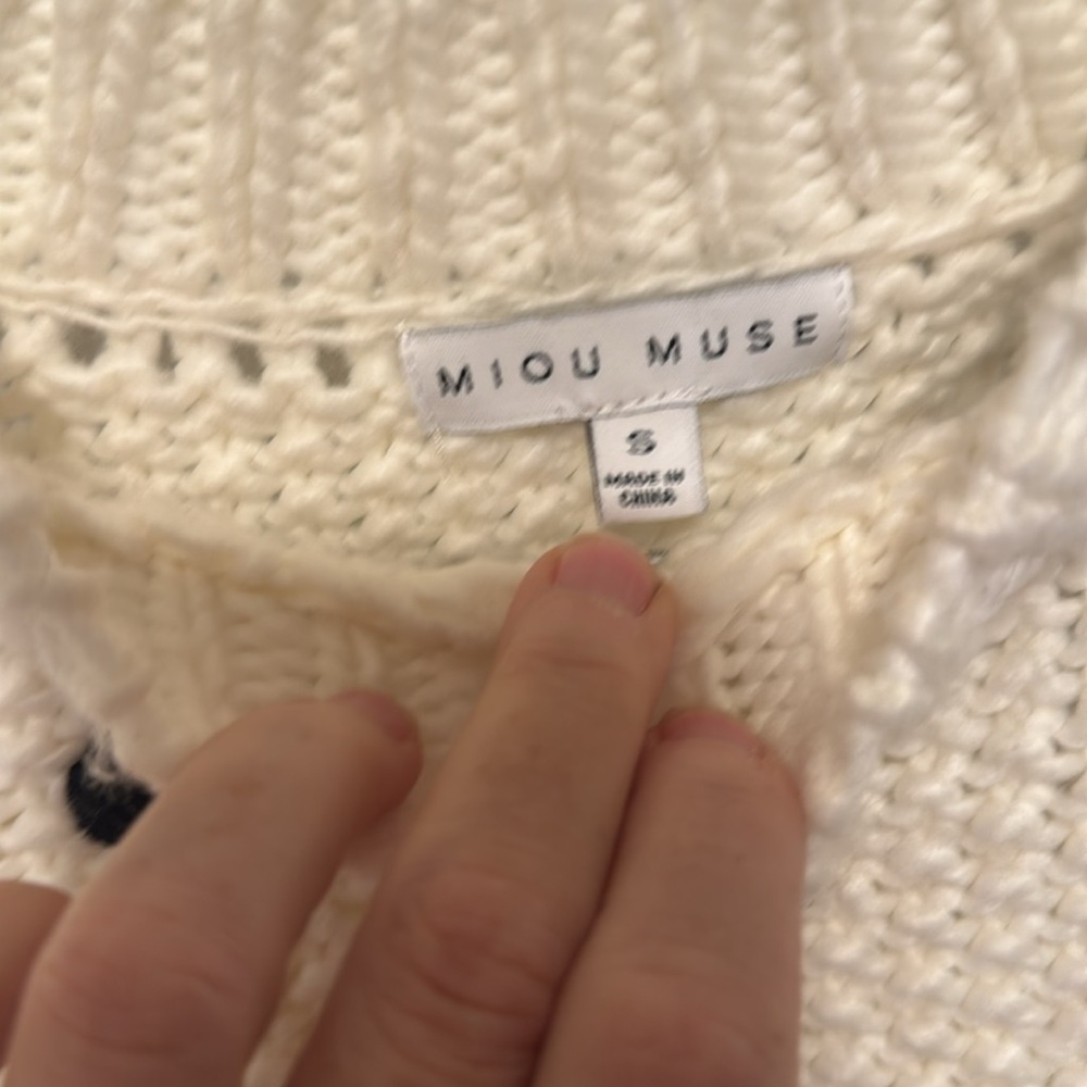 Miou Muse Sweater - Picture 3 of 3